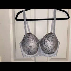 Victoria Secret bra size 34DDD